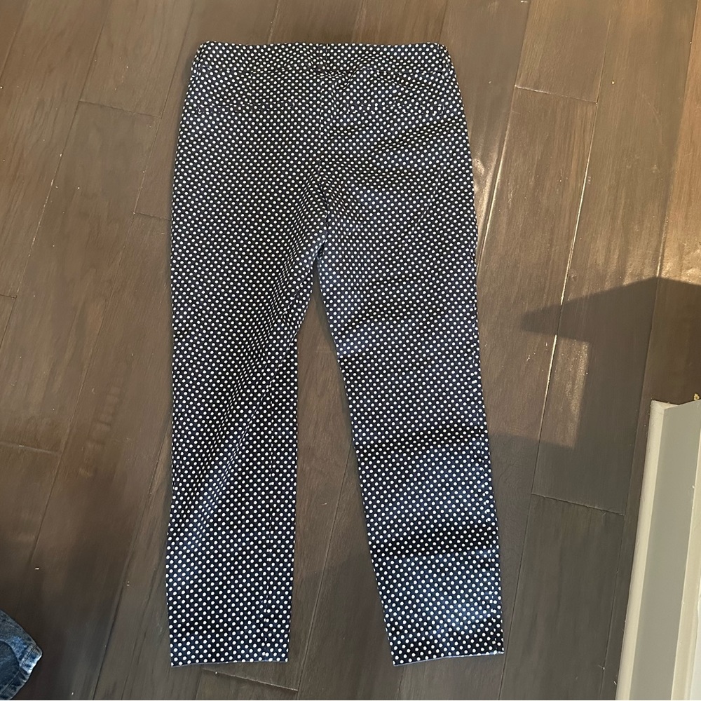 Old Navy Blue & White Polka Dots Capri Cropped Pants Size 8 - Picture 3 of 5